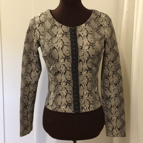 Befree shirt jacket snake print size 34/small - Picture 3 of 8